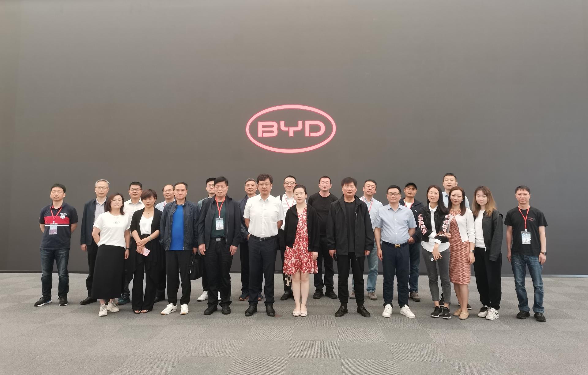 上海市颛桥镇金颛之星企业家研修班在哈尔滨工业大学深圳校区成功举办